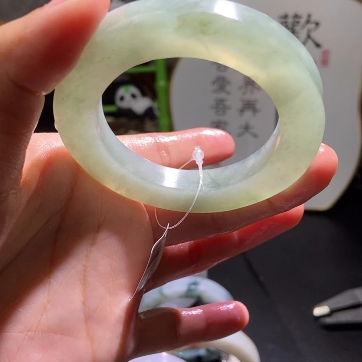 定制翡翠未镶嵌手镯定制
