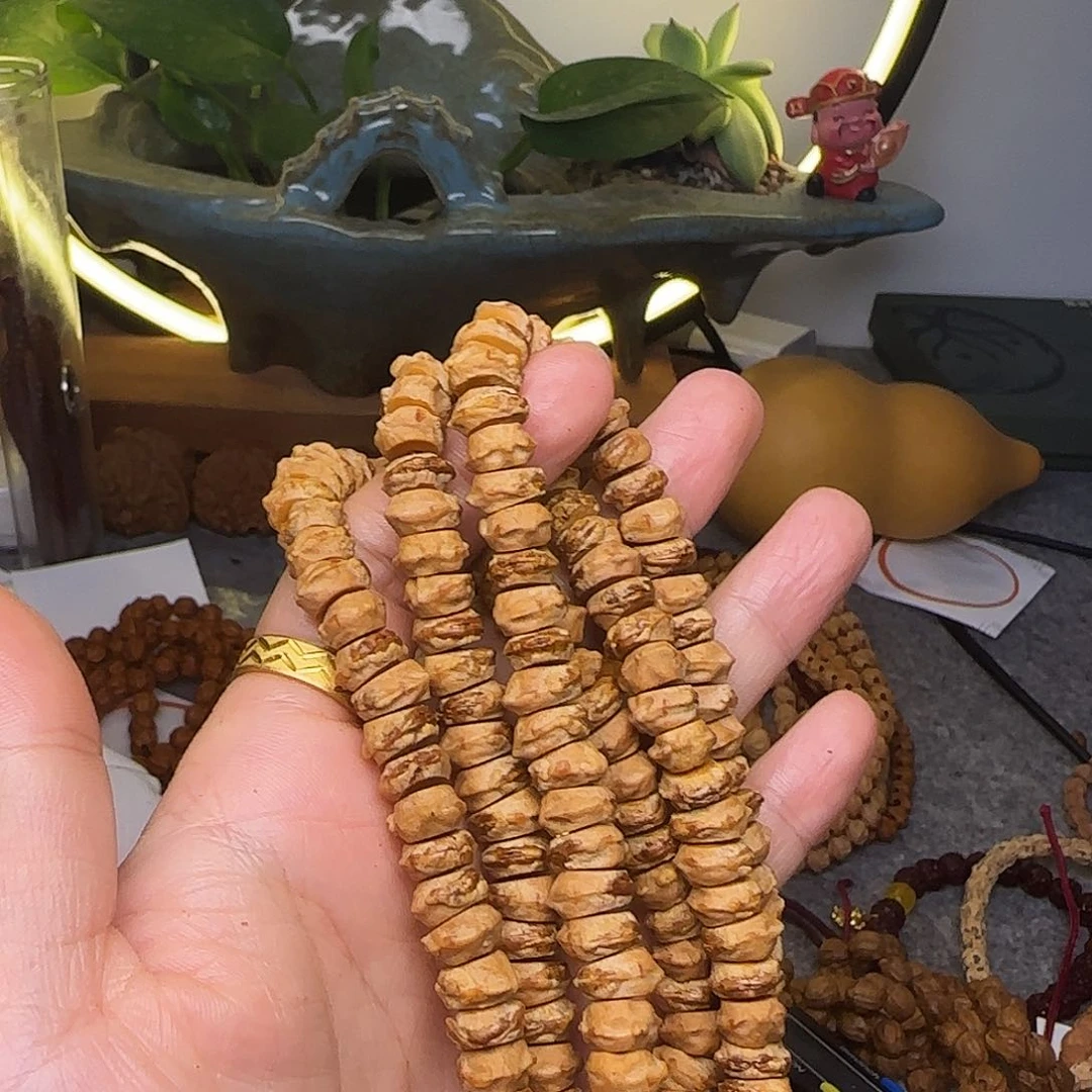 柏香籽/百香籽吊坠继**石大肠