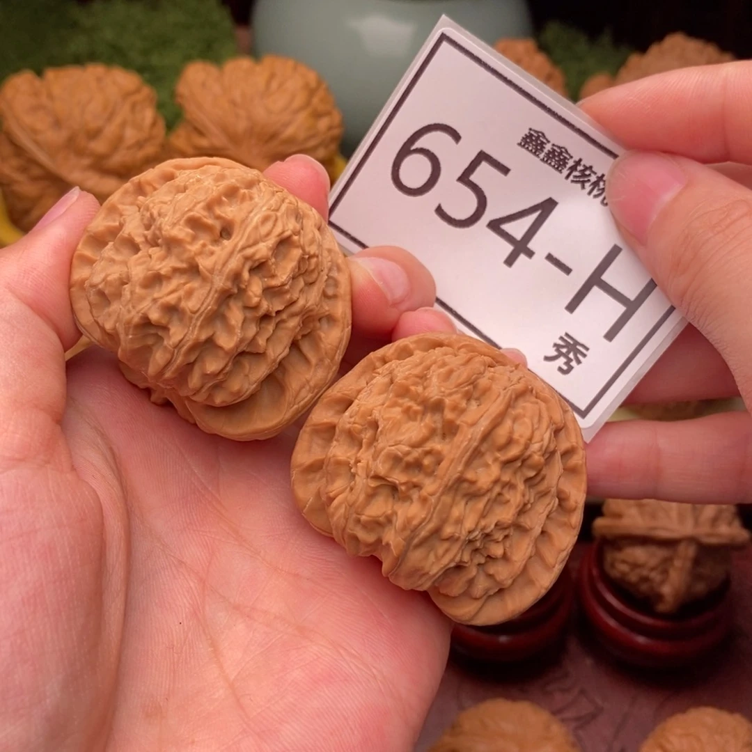 文玩核桃把件白狮42
