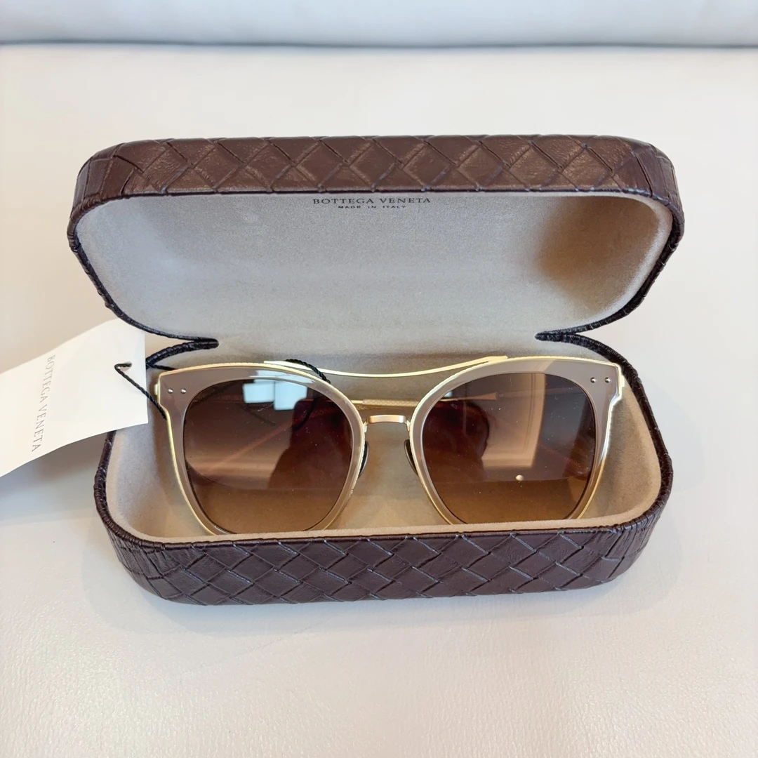 未使用 BOTTEGA VENETA/葆蝶家 bv全新墨镜 经典百搭