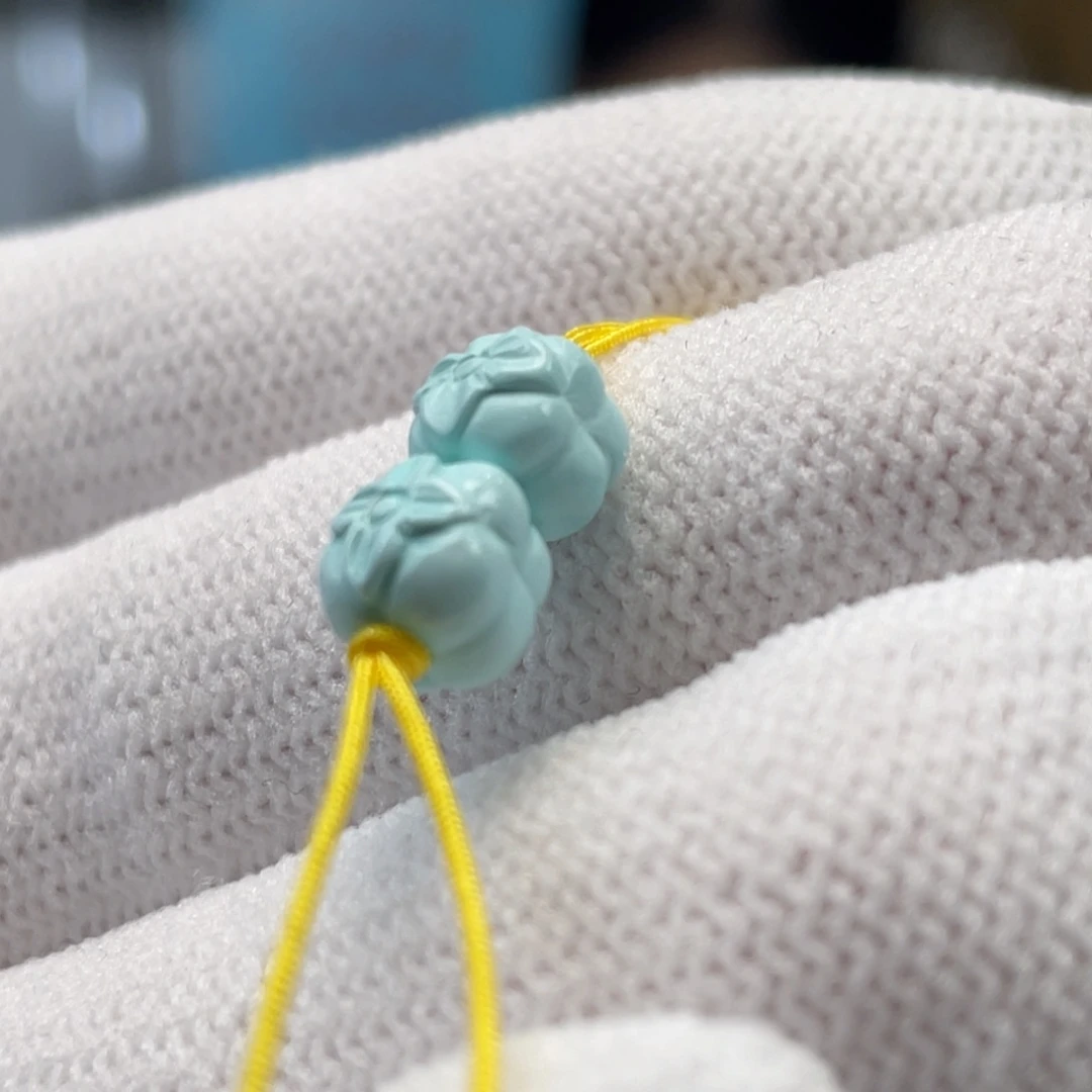 绿松石未镶嵌挂件