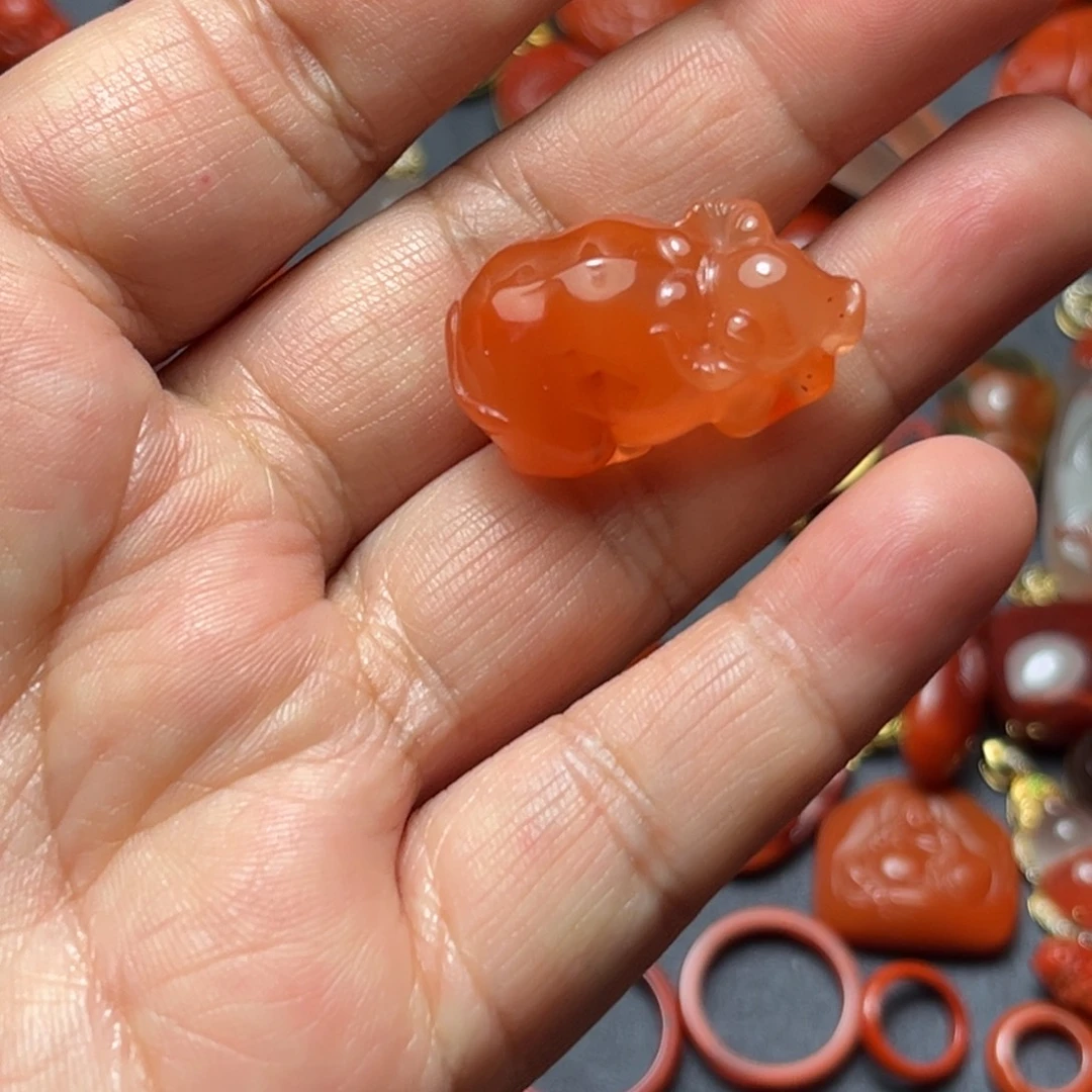 南红玛瑙未镶嵌颈饰