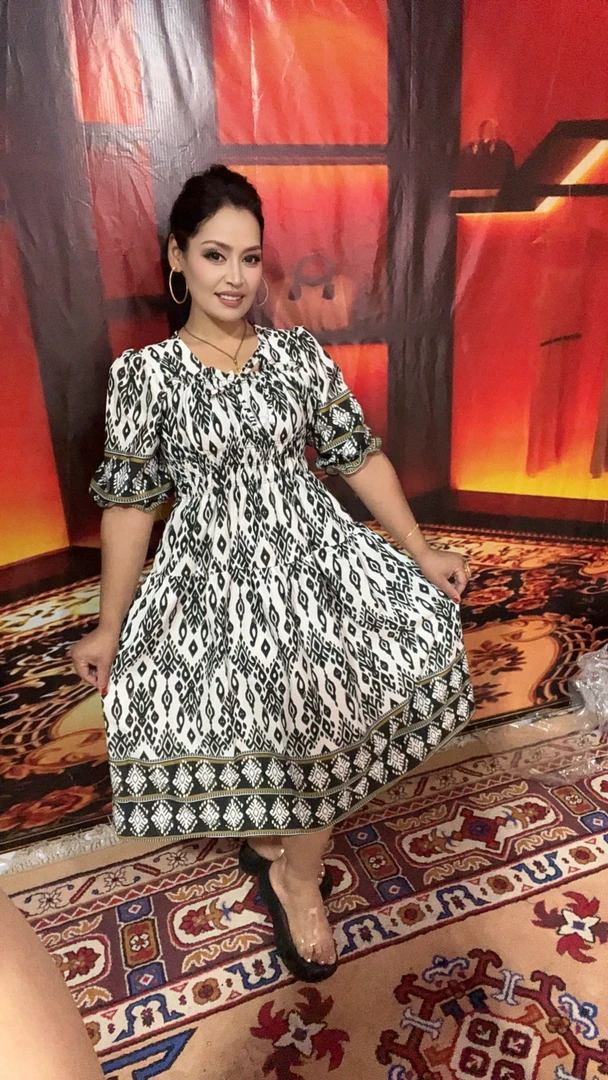 2025年时尚连衣裙