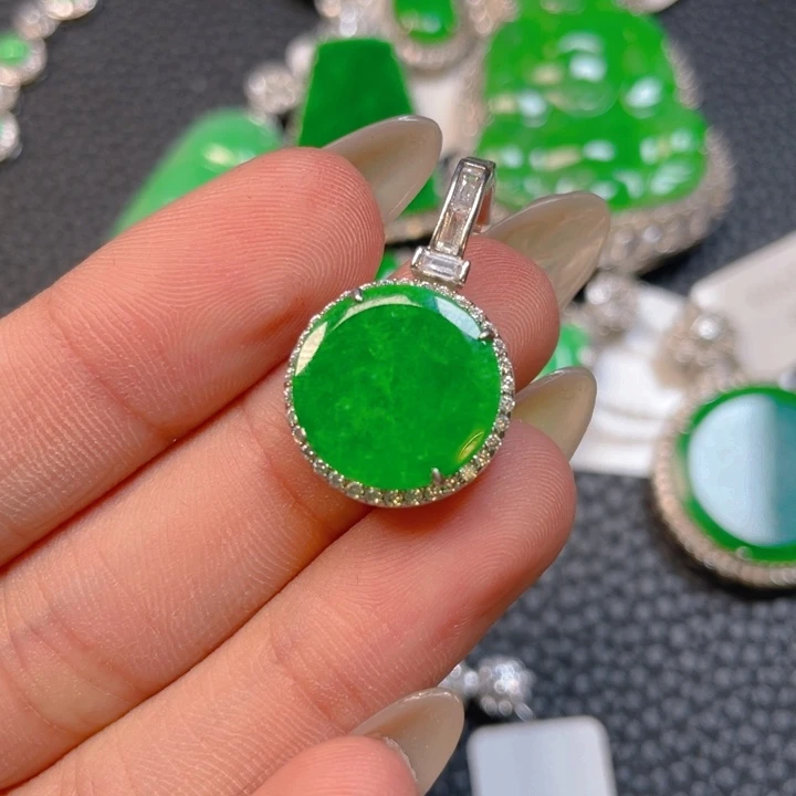 【闪购商品】翡翠银S925镶嵌颈饰翡翠