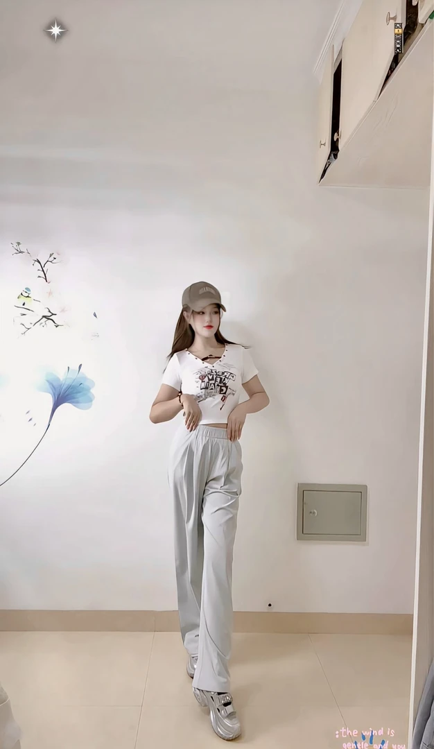 潮流百搭铆钉短款半袖甜美可爱风格衣服