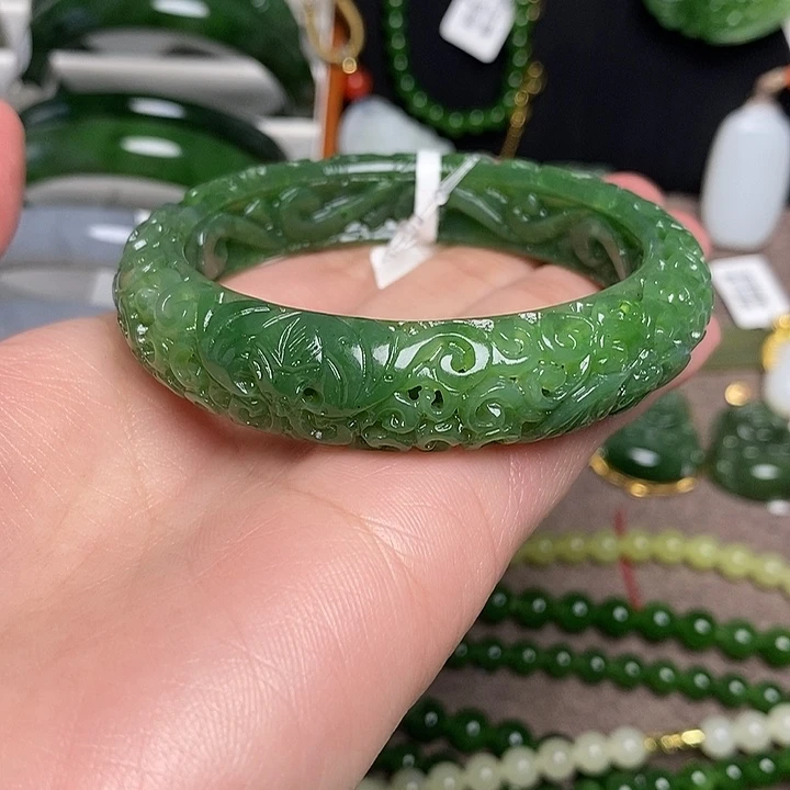 和田玉未镶嵌手镯57