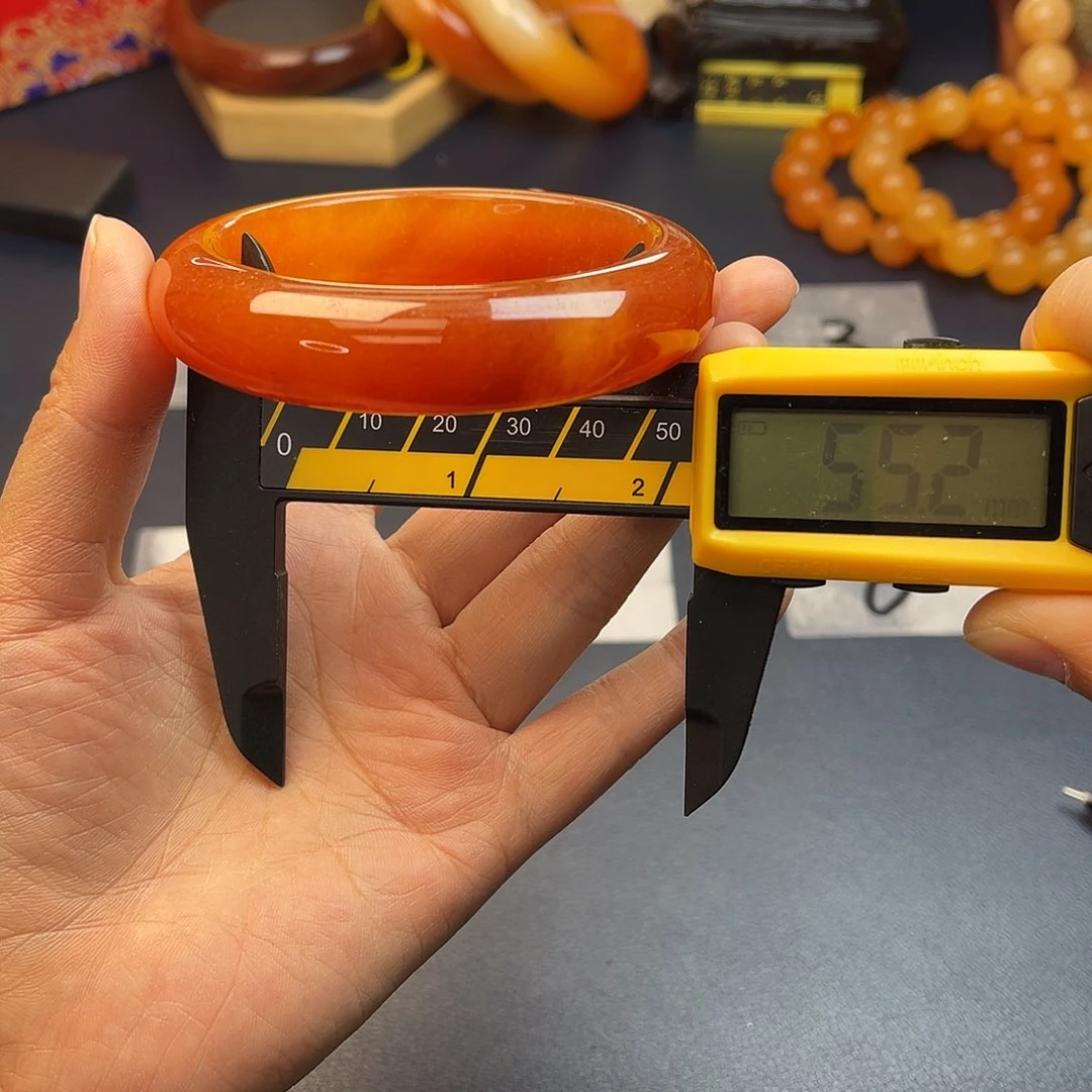 合金石英质玉（黄龙玉）手镯茄山老油料黄龙玉福利3号