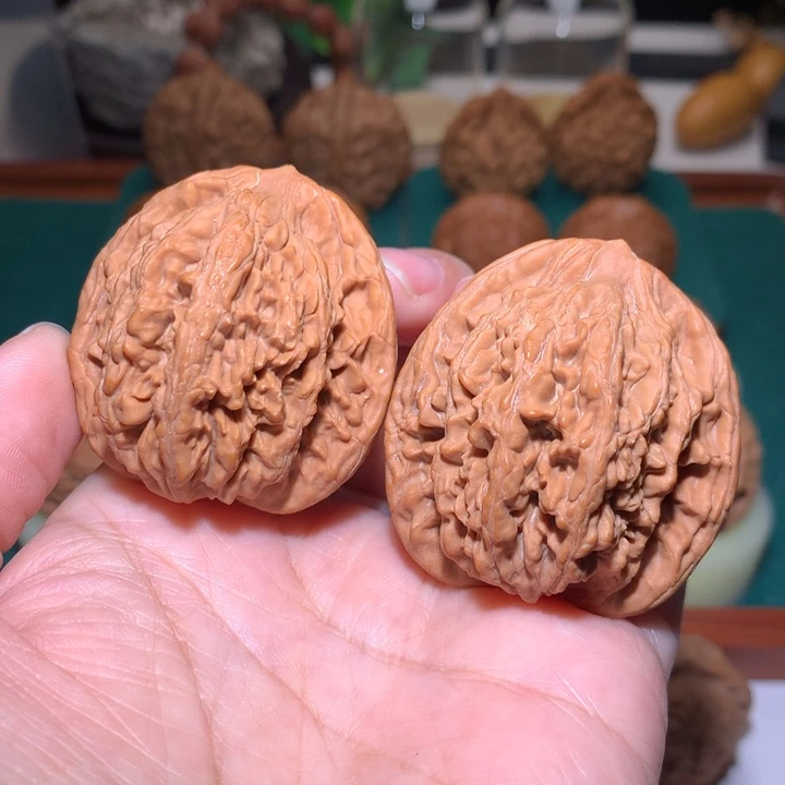文玩核桃把件虎头