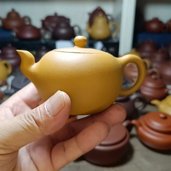 茶壶紫砂原矿黄金段泥一粒珠200cc内推半手工
