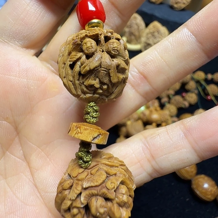 吊坠桃核纯手工福利款细密桃核雕刻