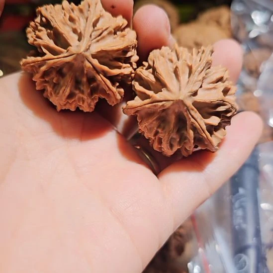 J***.文玩核桃吊坠38三楞