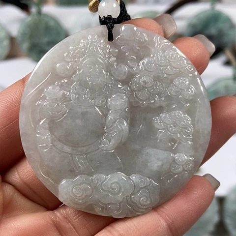 翡翠颈饰未镶嵌财神爷福利