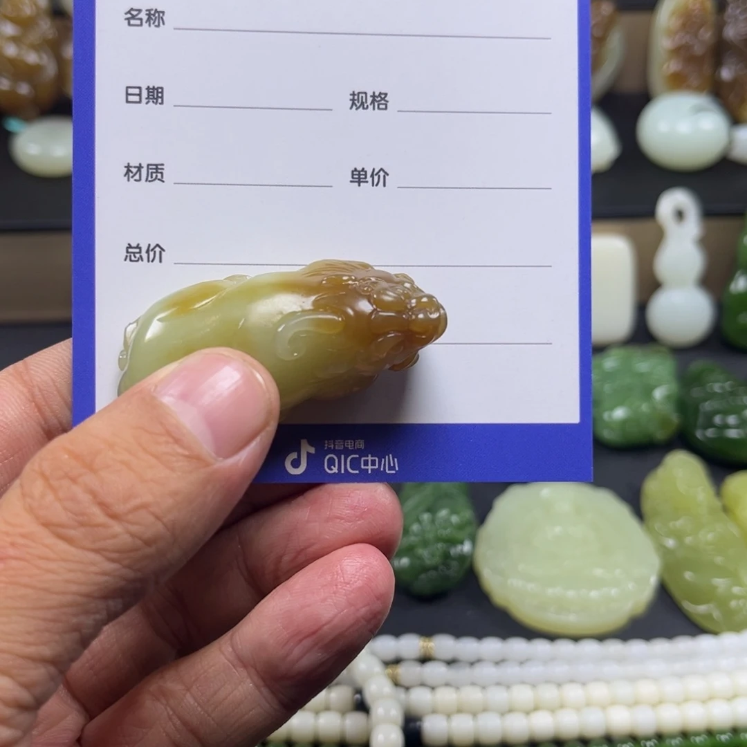 朝***℡和田玉未镶嵌颈饰