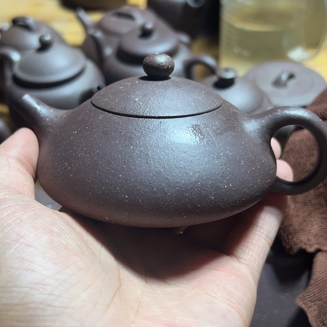 茶壶紫砂紫砂的味道很