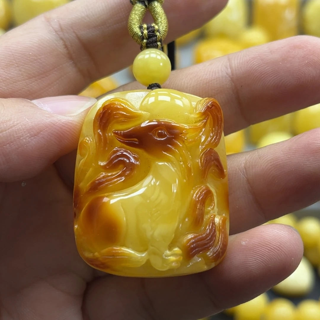 蜜蜡未镶嵌珠宝奇石