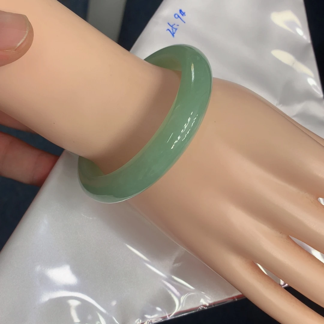 未镶嵌手镯翡翠翡翠手镯