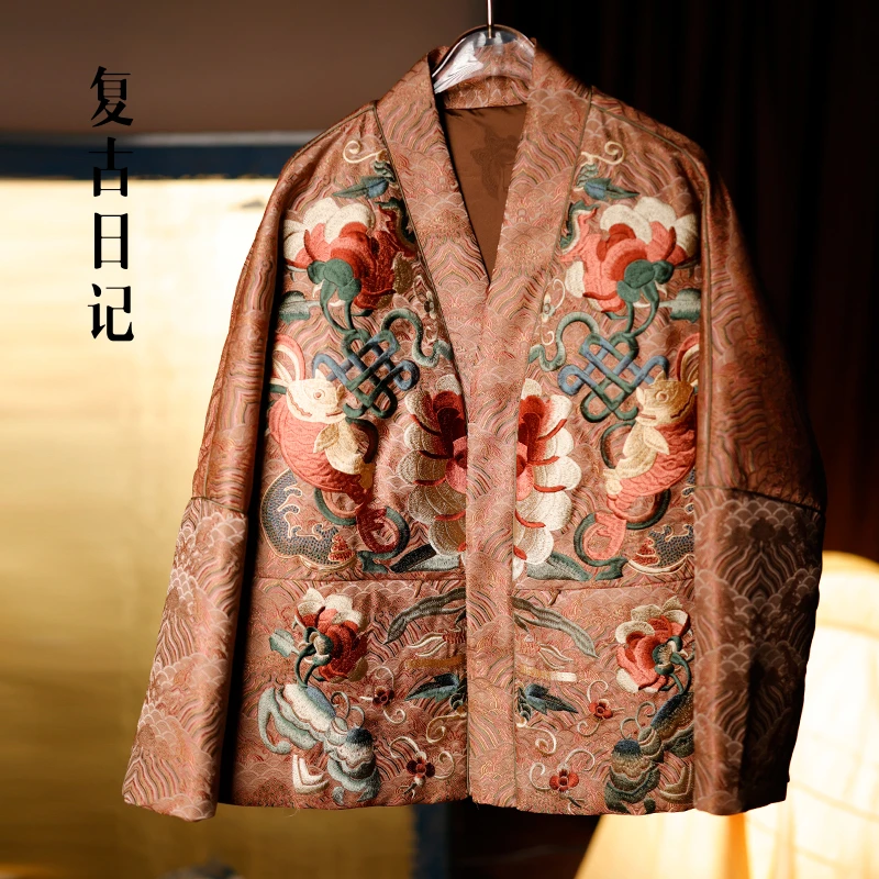 复古日记“绯霞”100桑蚕丝宋锦香云纱对花定位绣鹅绒服25DR2297