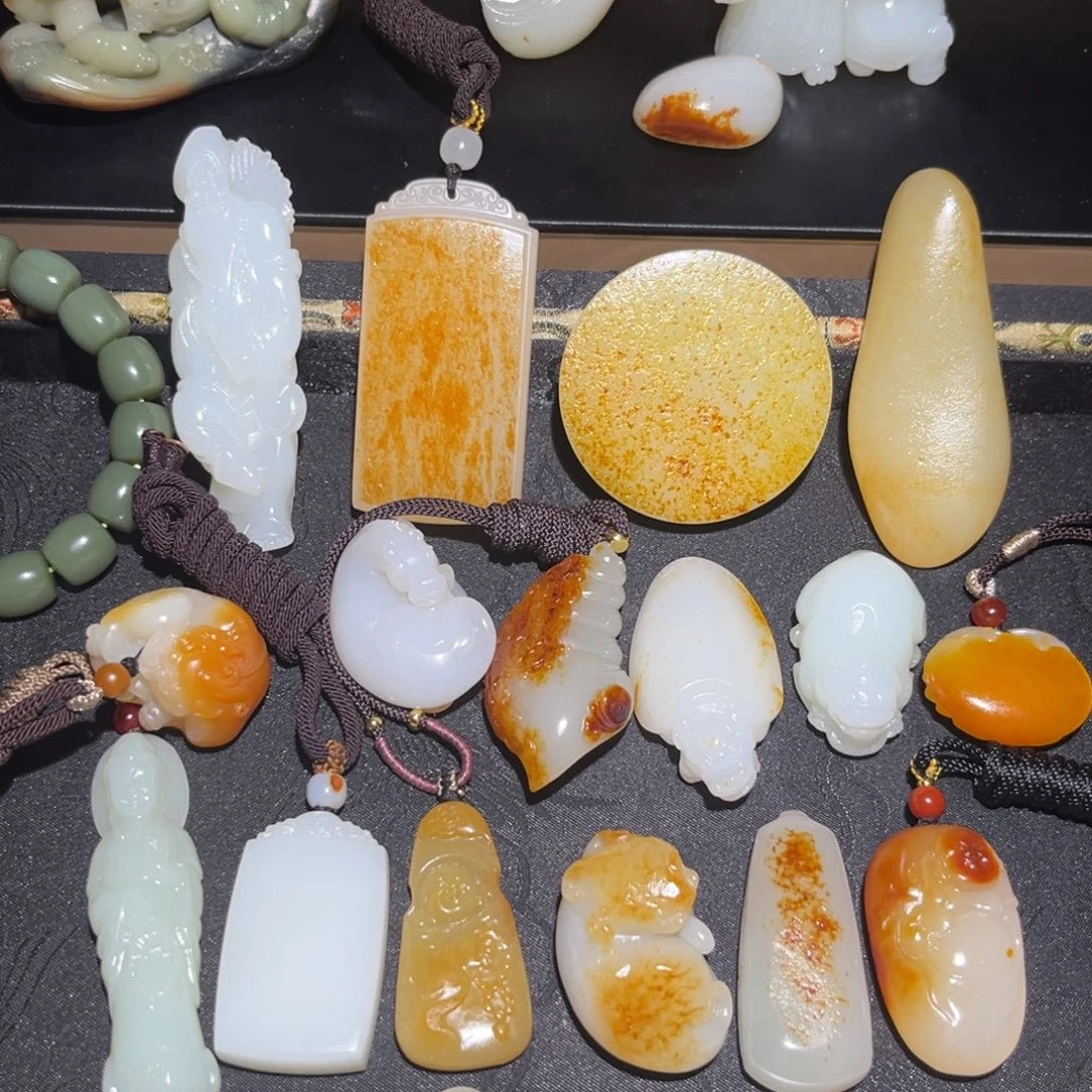 和田玉未镶嵌颈饰