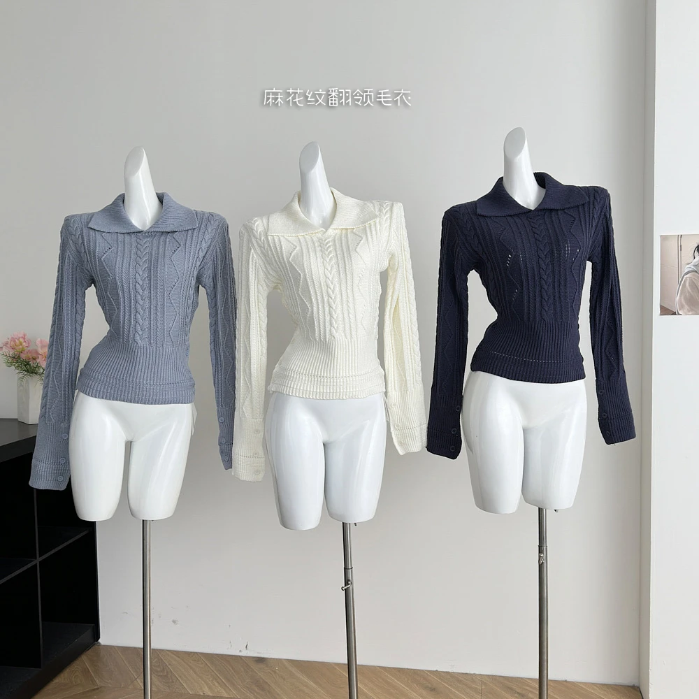 麻花纹翻领毛衣女2025秋季新款修身短款针织上衣显瘦气质长袖白色