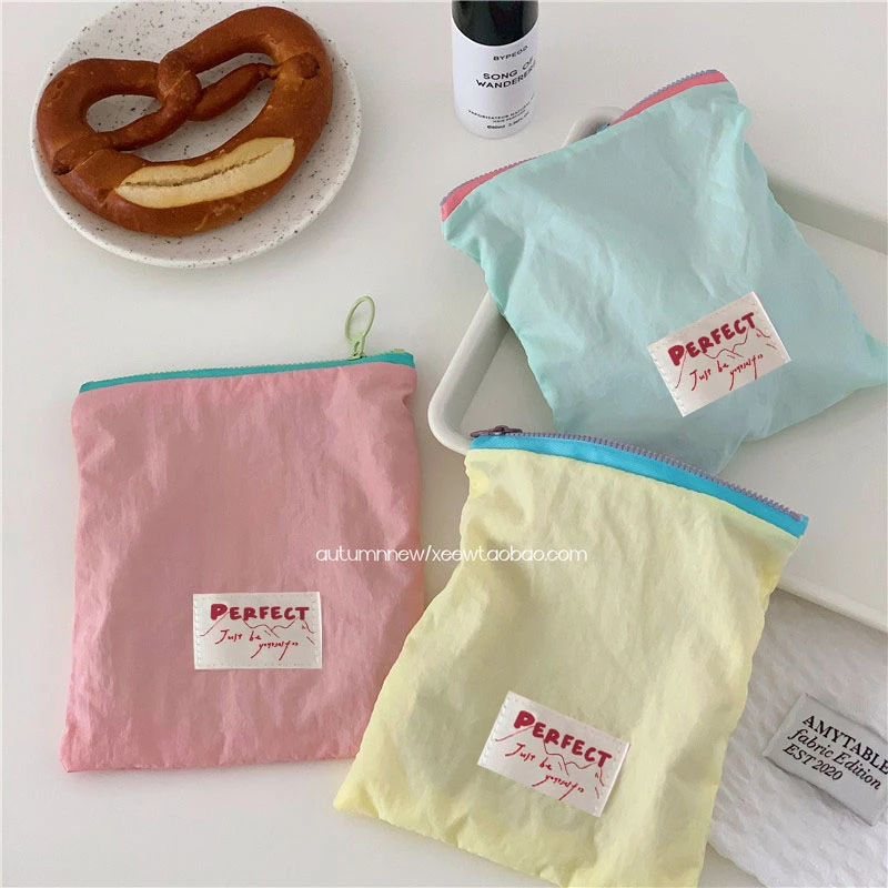 简约马卡龙撞色化妆包少女心随身便携收纳袋口红钥匙姨妈巾收纳包