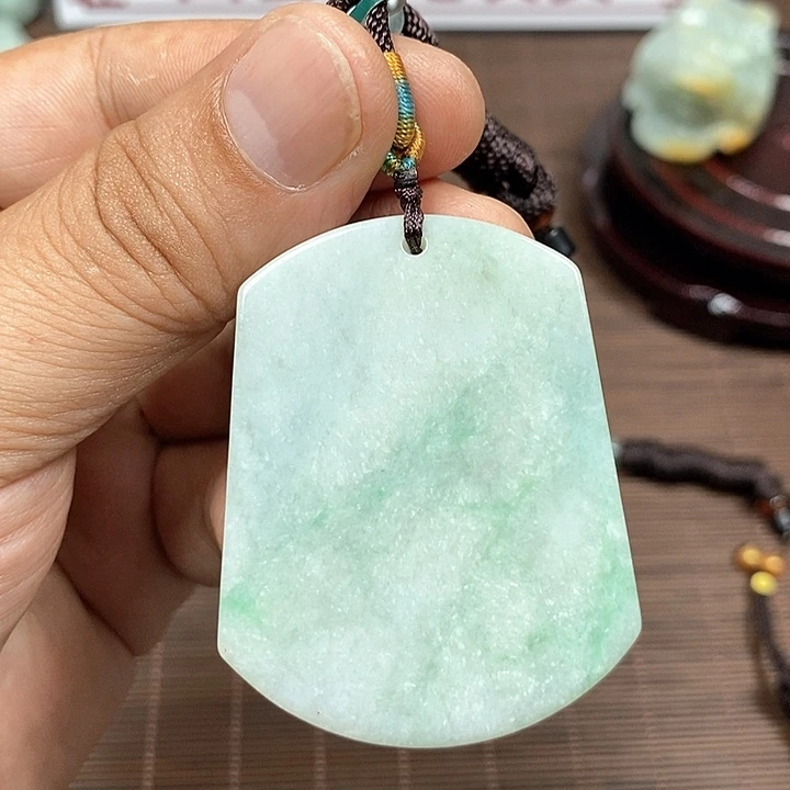 颈饰未镶嵌翡翠天然翡翠玉A货配证书