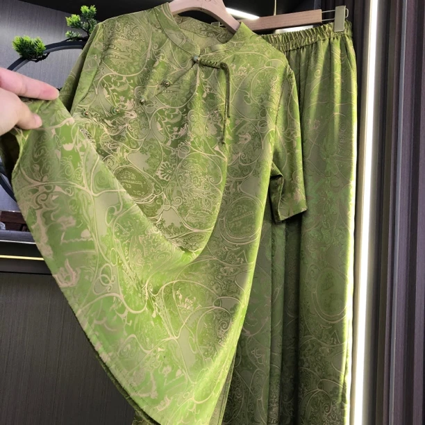 新中式重磅香云6A级重工设计师款妈妈装套装