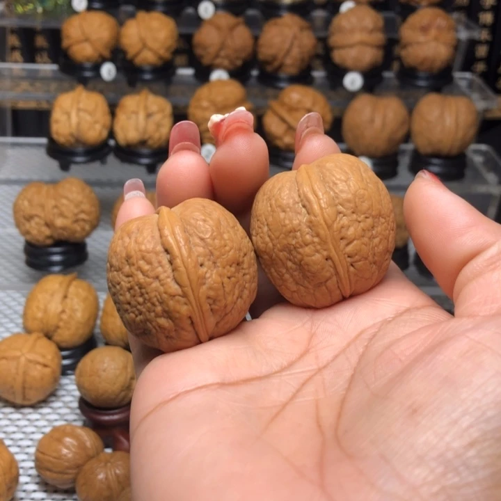 橄榄核吊坠35仙鹤顶