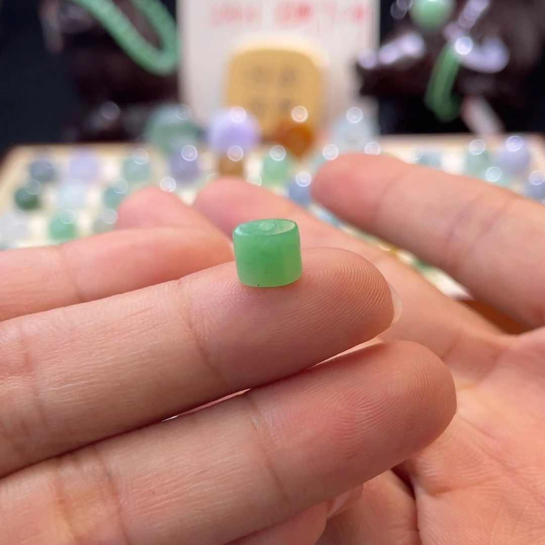 翡翠裸石小*瓶福利 湖