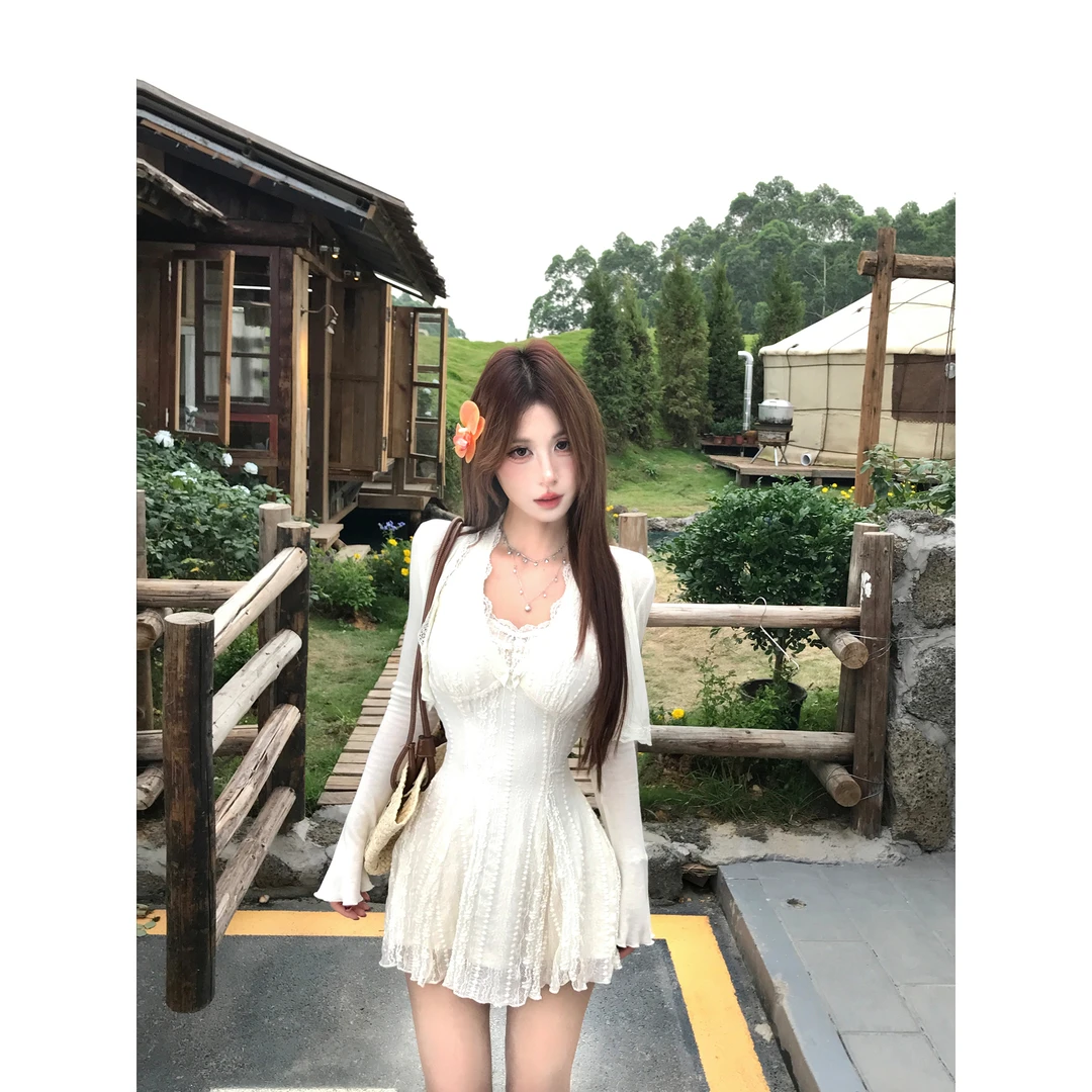 Mejiu蜜九【皎月灵姿】度假法式蕾丝挂脖连衣裙女夏季设计感裙子