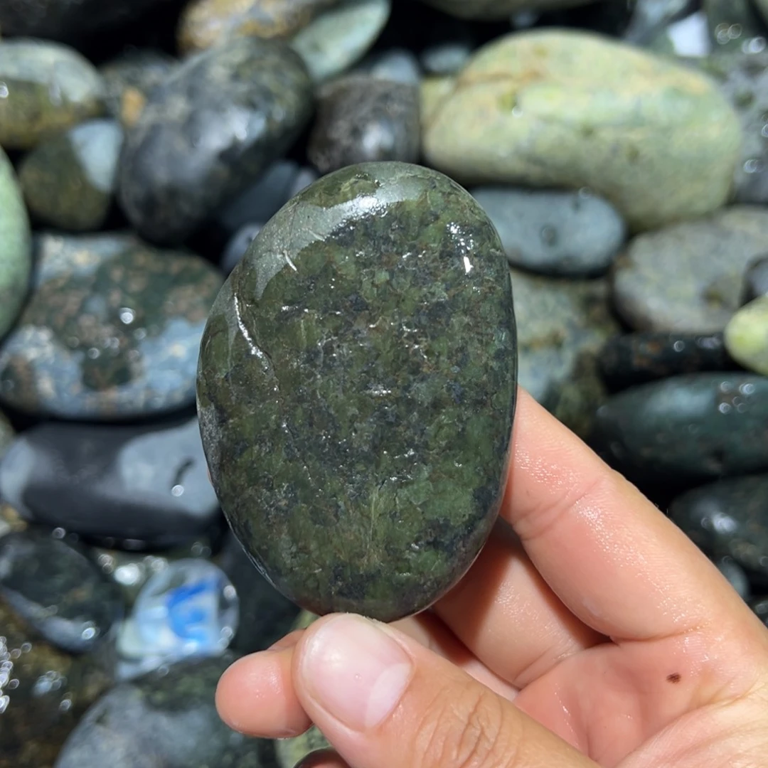 未镶嵌蛇纹石玉西藏藏玉药王石倍****赵