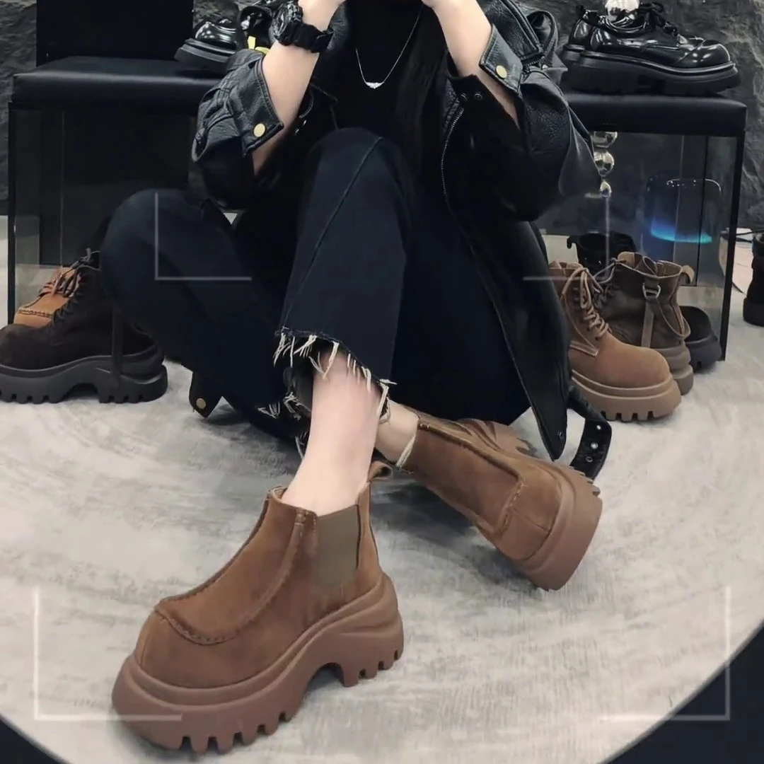超火复古厚底松糕增高马丁短靴子女英伦风2025秋季新款切尔西单靴
