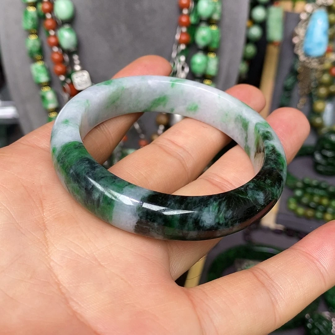 未镶嵌手镯翡翠米*朵漂亮美眉