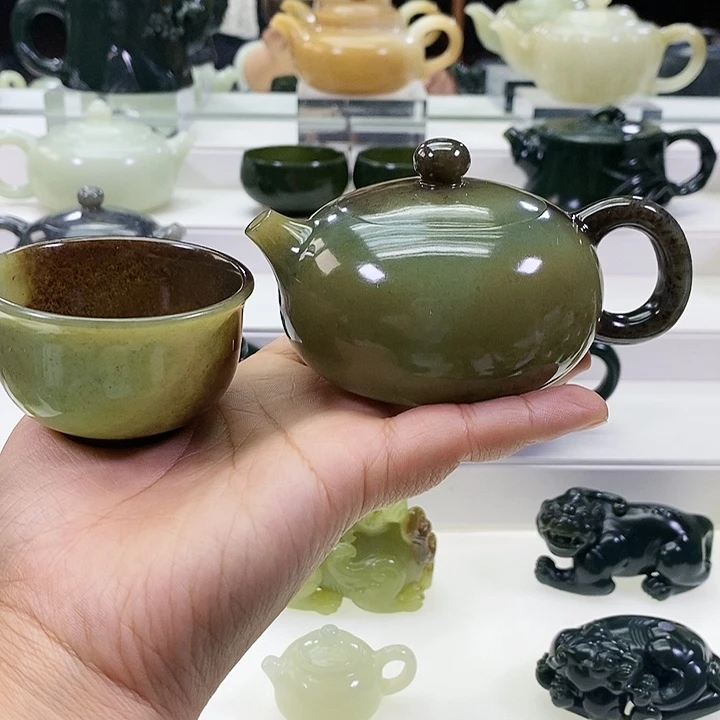 未镶嵌和田玉挂件杨****间一壶一杯
