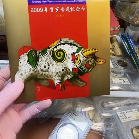 其他普通金属一轮生肖牛精制币卡册，，，，