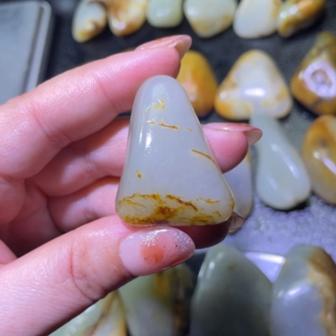 【闪购商品】颈饰未镶嵌和田玉
