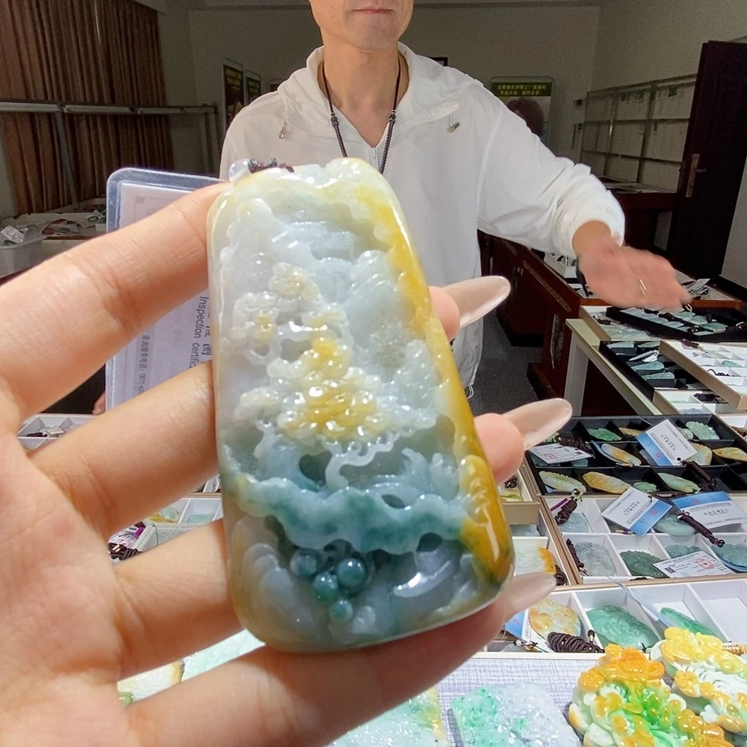 翡翠未镶嵌颈饰翡翠