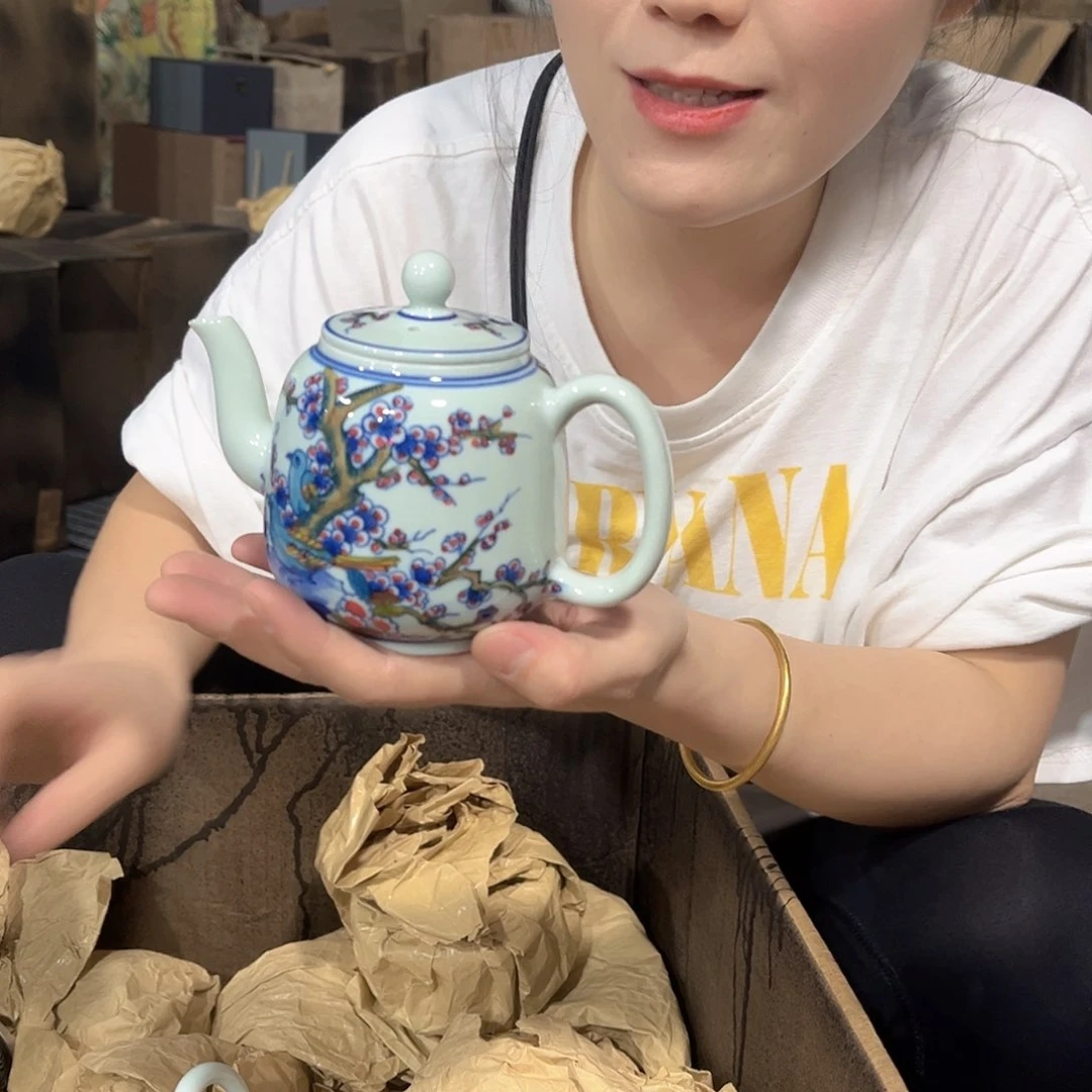 摆件////景德镇陶瓷器。绿。