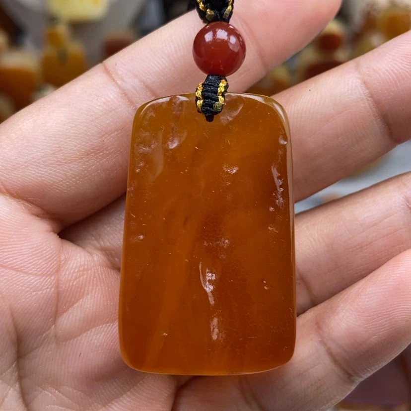 【闪购商品】琥珀颈饰未镶嵌