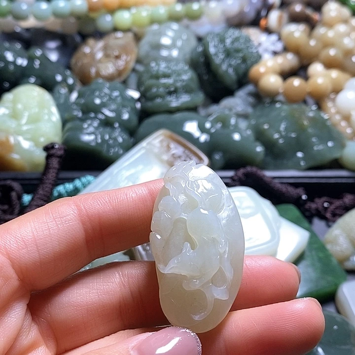 未镶嵌手链和田玉农*人