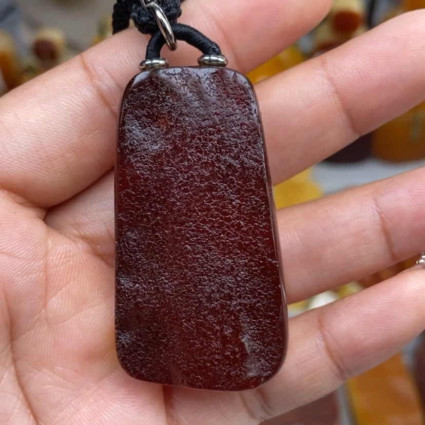 【闪购商品】琥珀颈饰未镶嵌