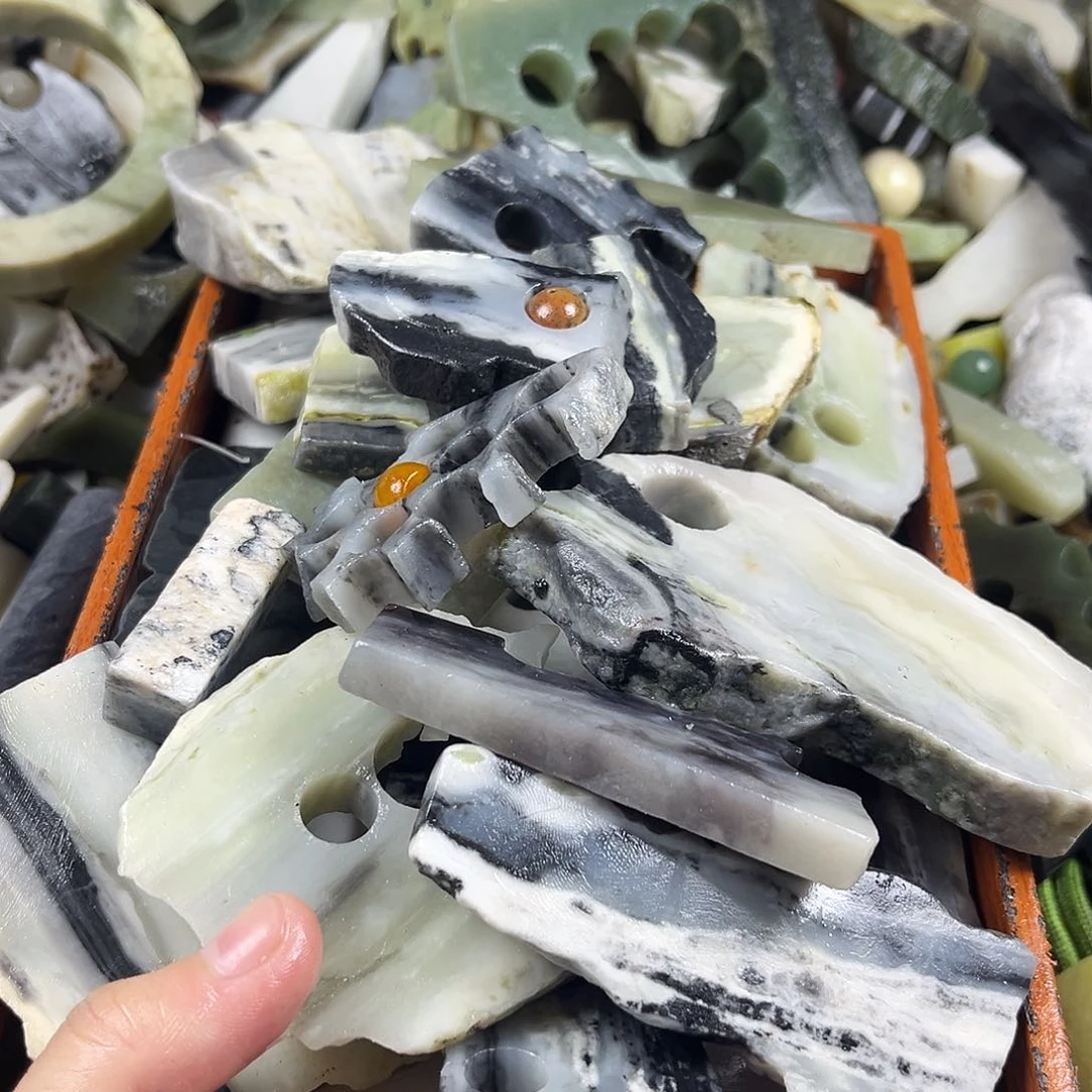 未镶嵌手镯和田玉（糖玉）墨***苑