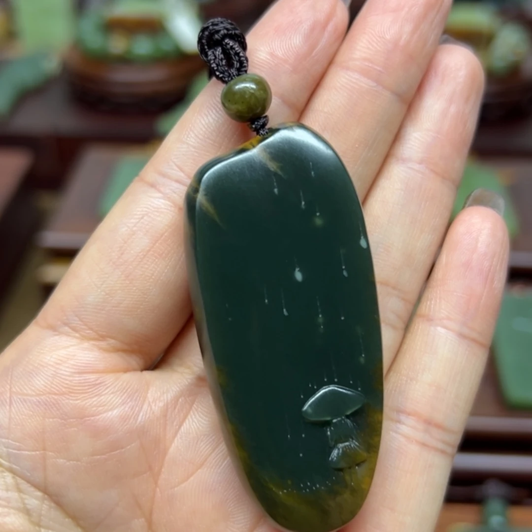 【闪购商品】颈饰未镶嵌岫岩河磨玉（透闪石质玉）墩*幕雨闲心