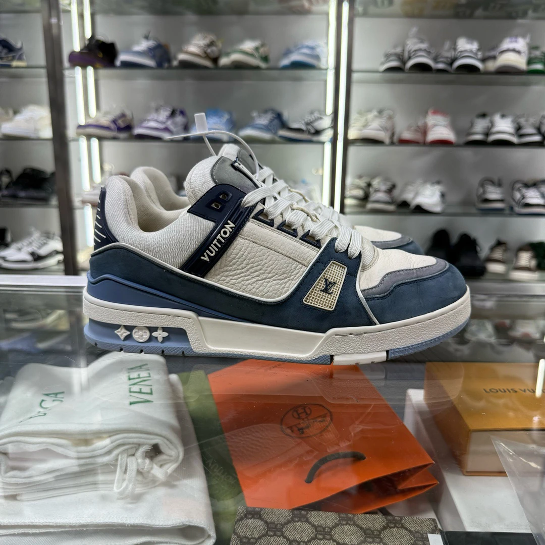 95新 LouisVuitton/路易威登 TRAINER 白蓝麂皮 尺码/40 YH17011