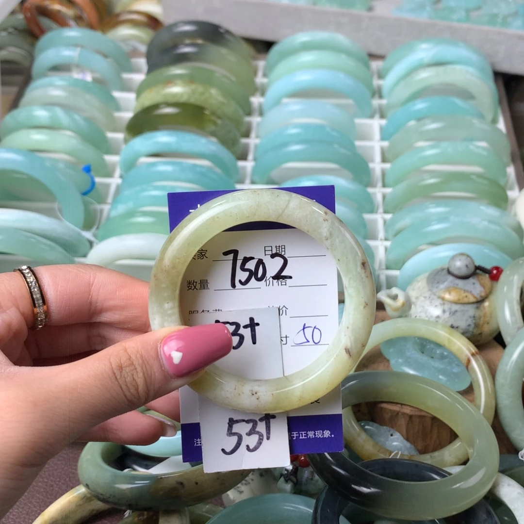 蛇纹石玉手镯未镶嵌7502