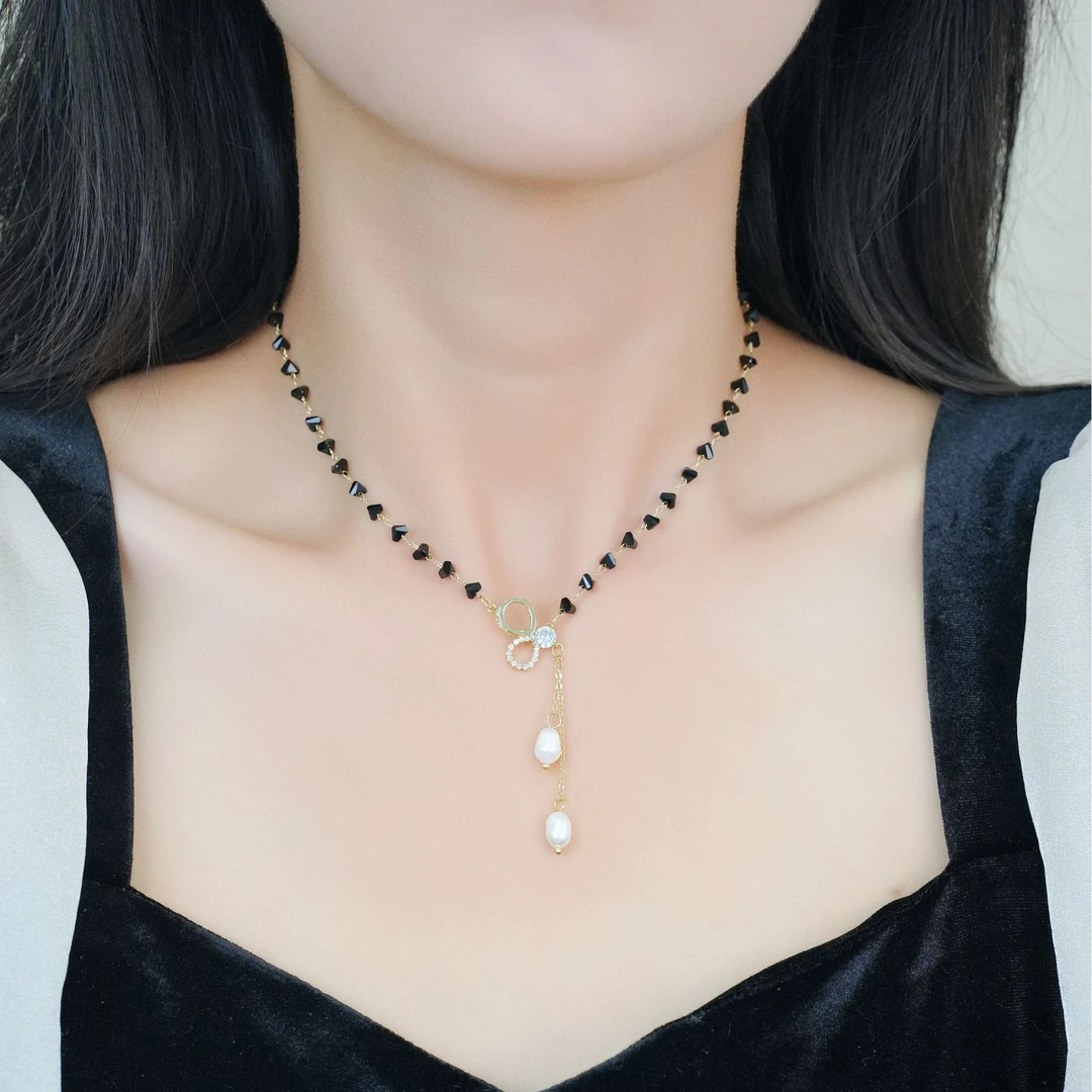 铜合金项链 小众设计感黑色蝴蝶结项链女气质百搭锁骨链大气颈链