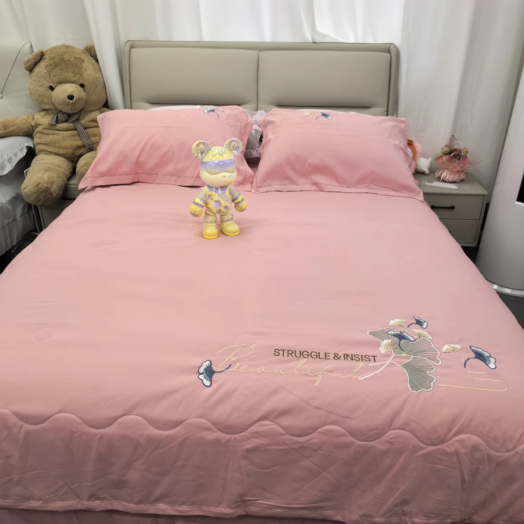 【绣花四件套】粉色高端绣花亲肤加厚机洗学生宿舍磨毛学生宿舍件套