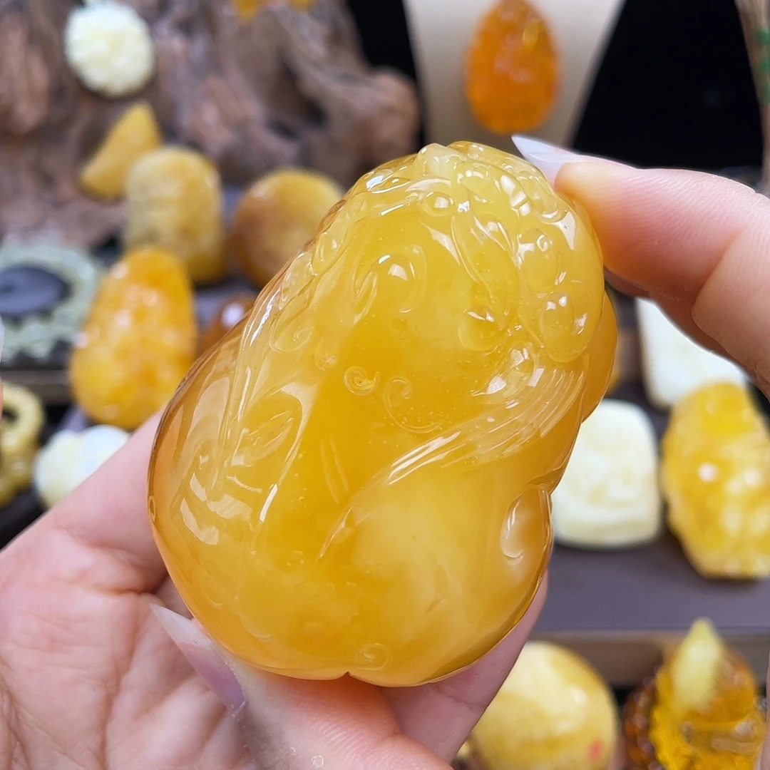 琥珀未镶嵌珠宝奇石