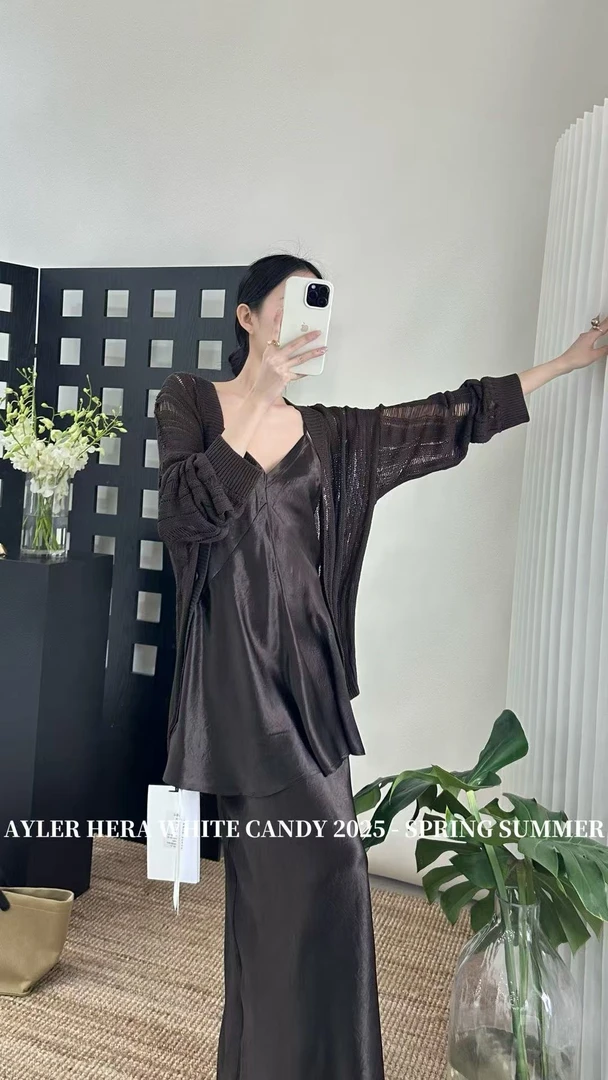 赫拉多扣镂空显瘦长袖开衫 H9260（福福）