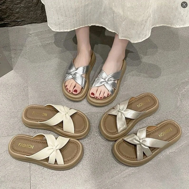 2025新款厚底凉拖鞋女仙女风洋气镂空夏高颜值松糕沙滩一字拖外穿