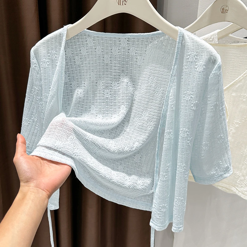 蓝色软糯提花蕾丝短袖开衫2025夏季新款配吊带裙外搭时尚减龄披肩